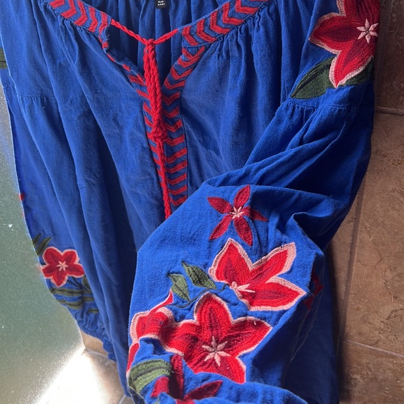Eloquii Tops - ELOQUII Peasant Blouse — Vibrant Blue — Embroidered Floral Sleeves & Yoke